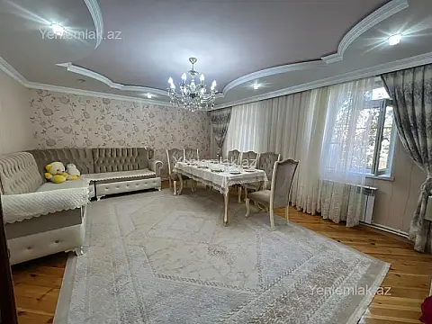 Satılır 4 otaqlı köhnə tikili 90 m²