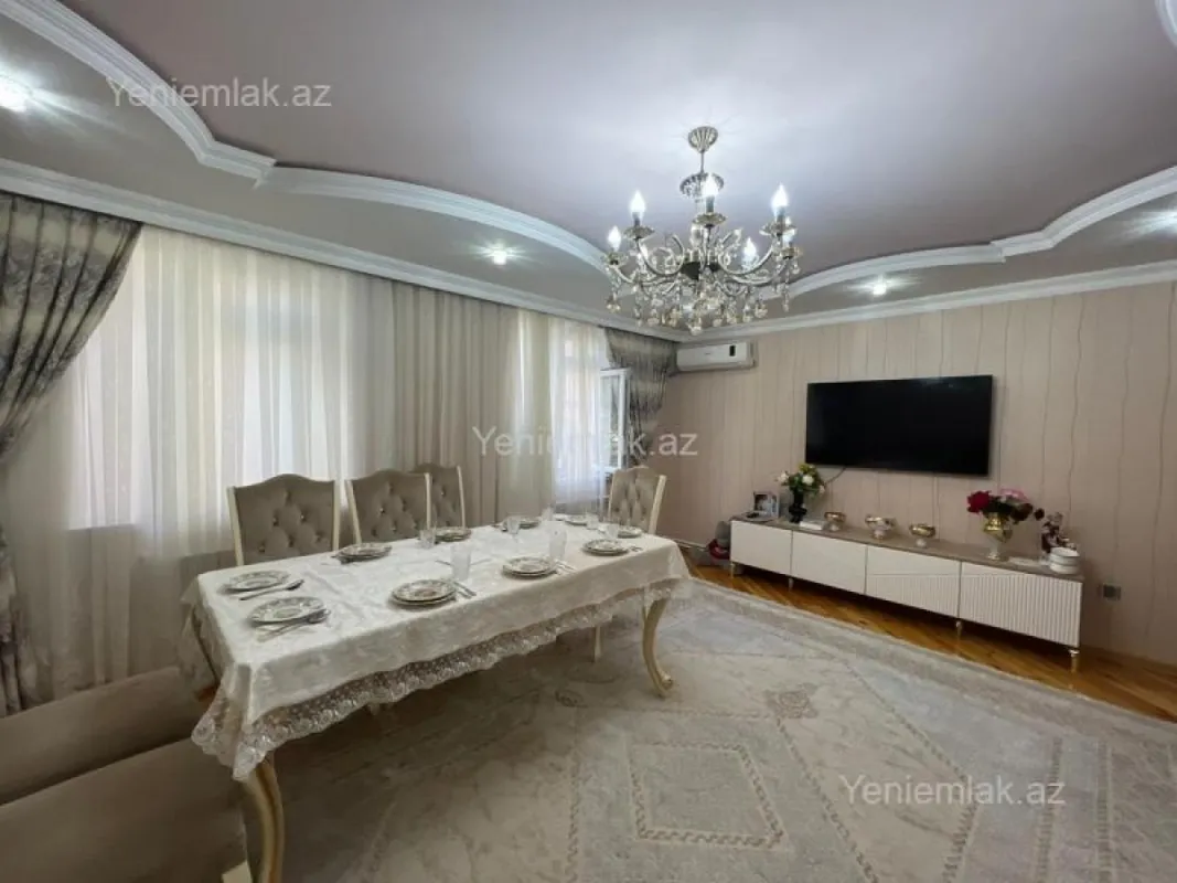 Satılır 4 otaqlı köhnə tikili 90 m²