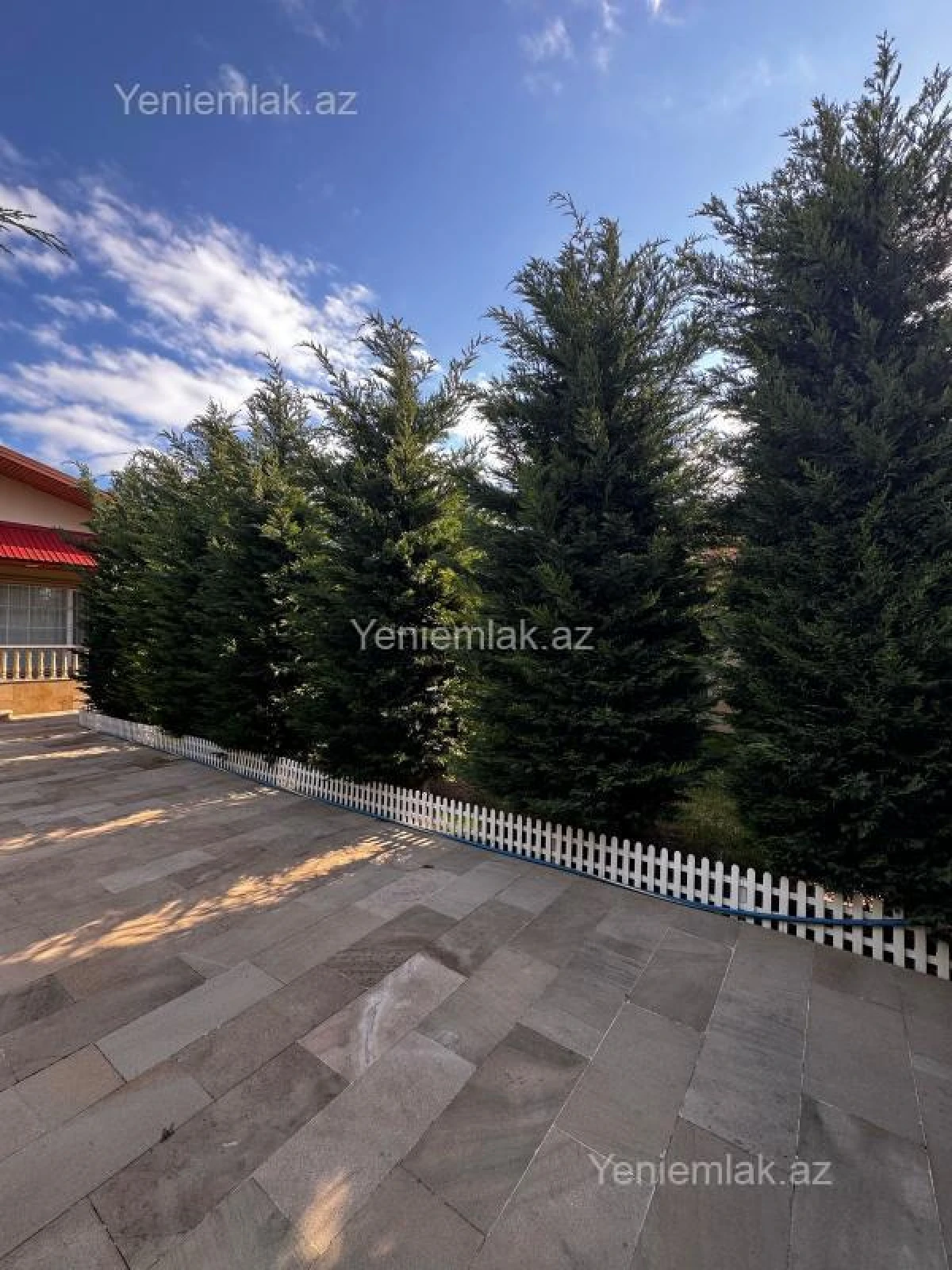 Satılır 5 otaqlı həyət evi 200 m²