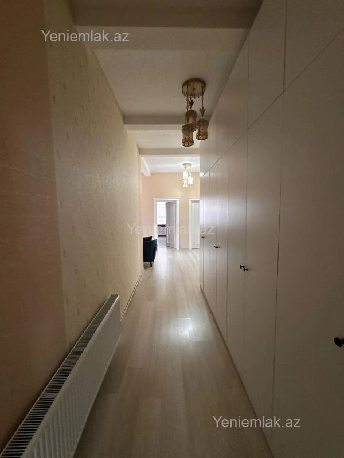 Satılır 5 otaqlı həyət evi 200 m²