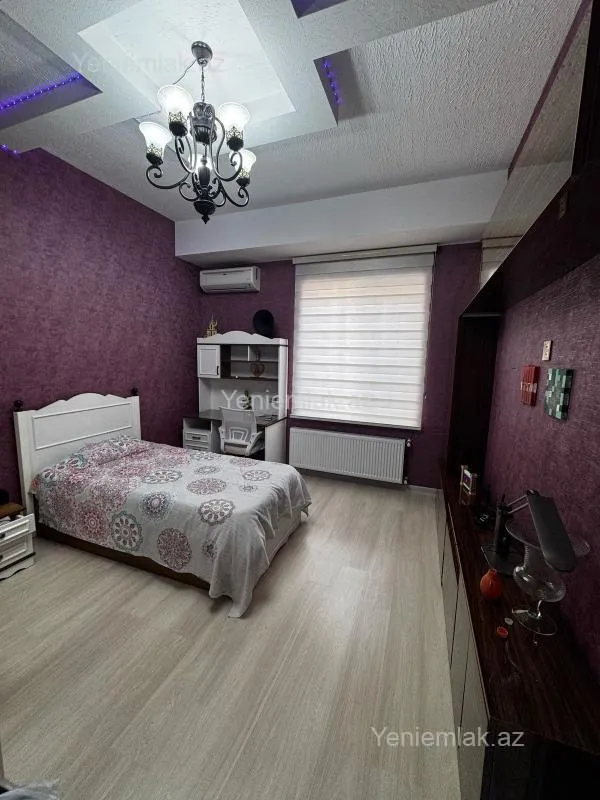 Satılır 5 otaqlı həyət evi 200 m²