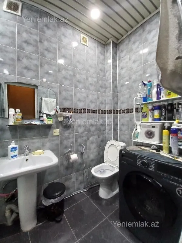 Satılır 2 otaqlı köhnə tikili 53 m²