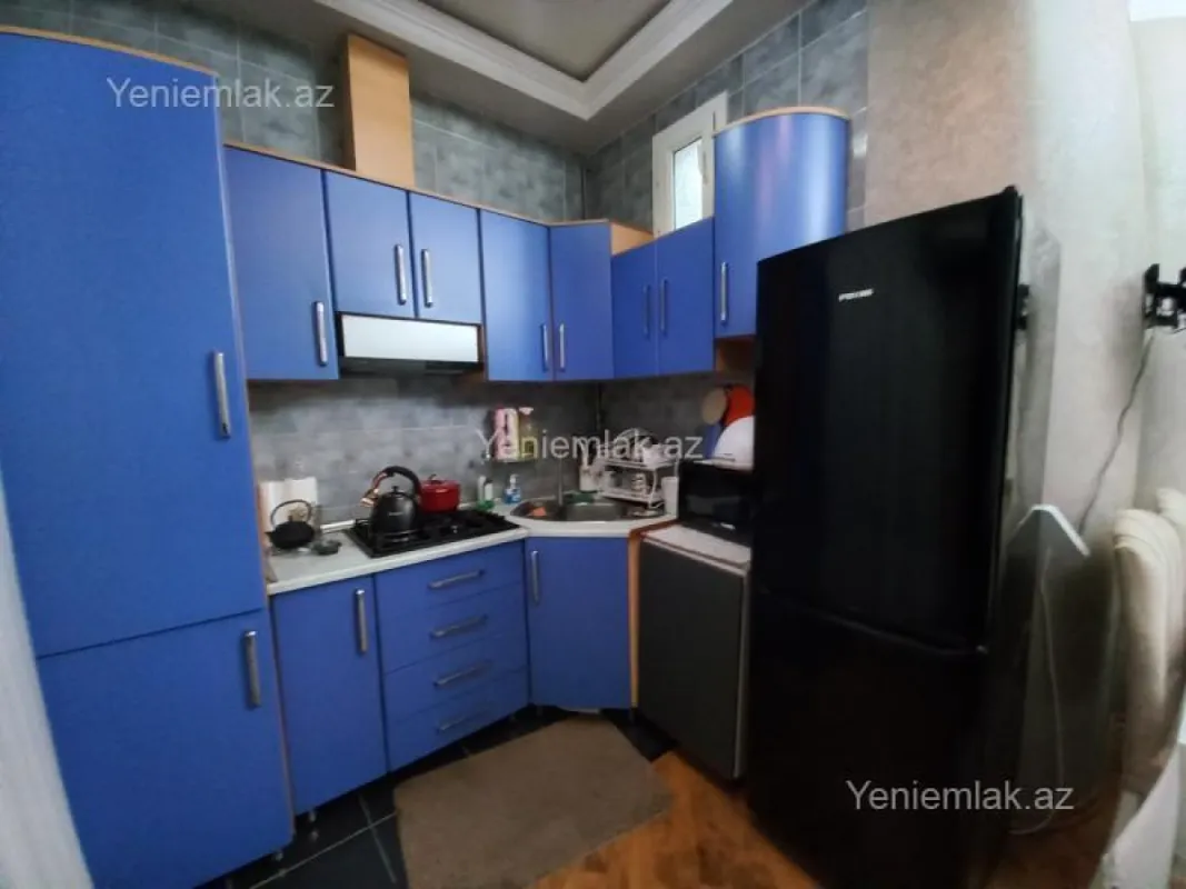 Satılır 2 otaqlı köhnə tikili 53 m²