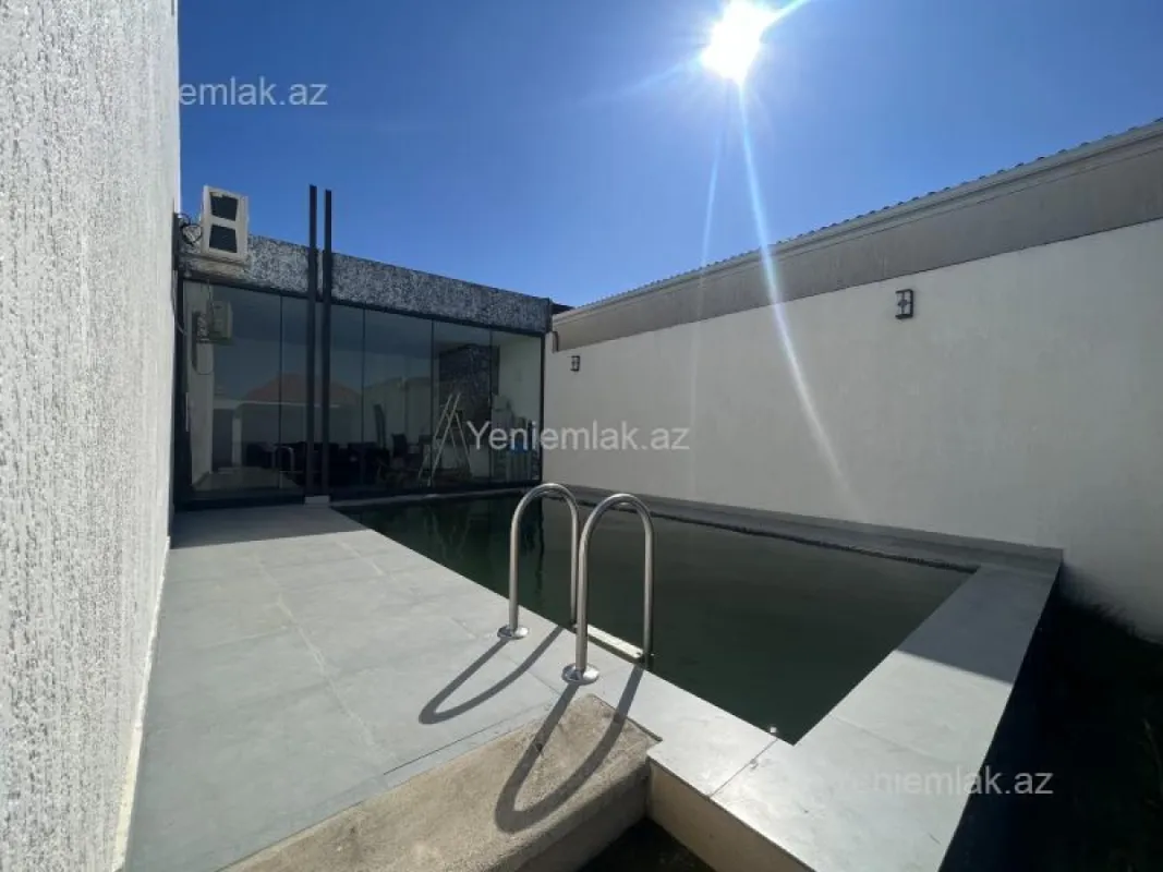 Satılır 4 otaqlı həyət evi 150 m²