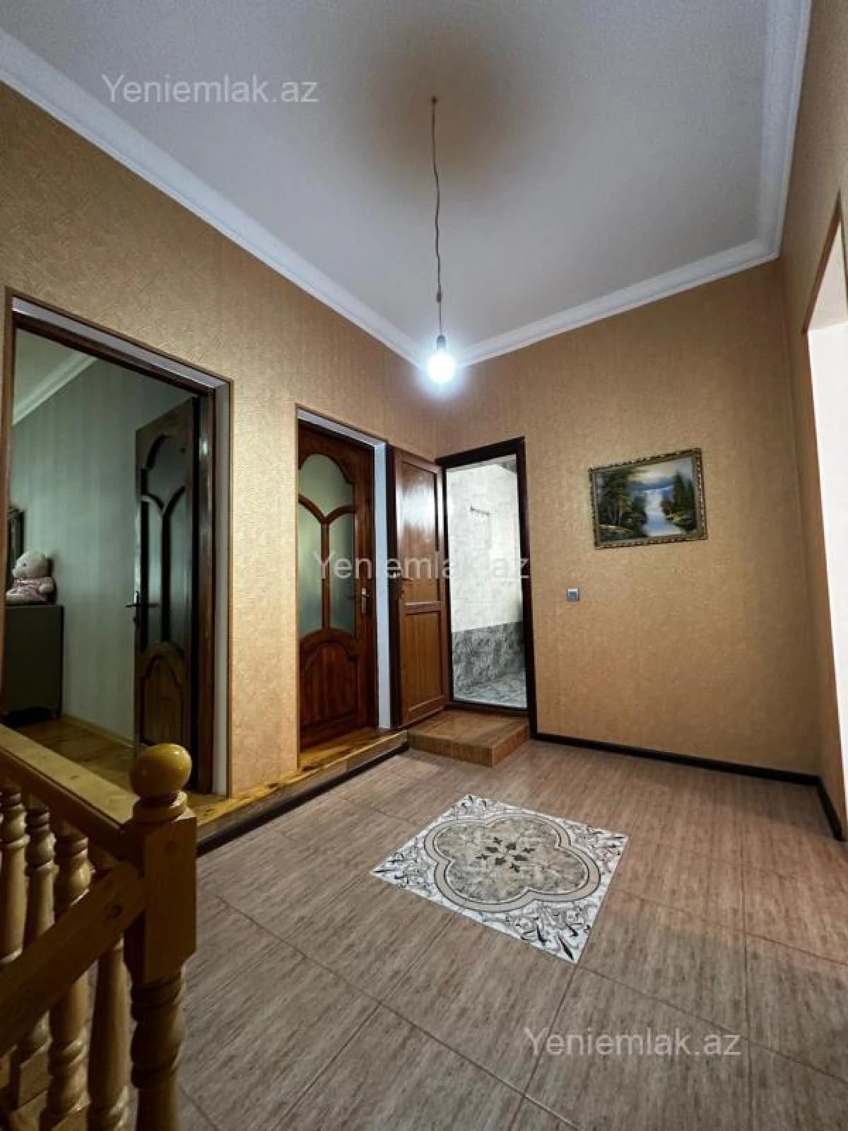 Satılır 6 otaqlı həyət evi 250 m²