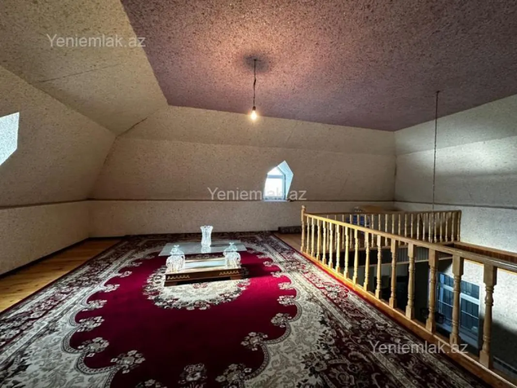 Satılır 6 otaqlı həyət evi 250 m²