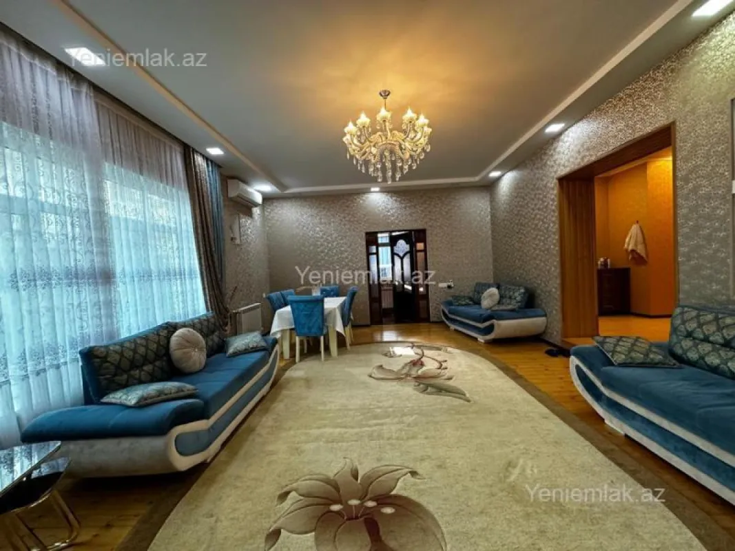 Satılır 6 otaqlı həyət evi 250 m²