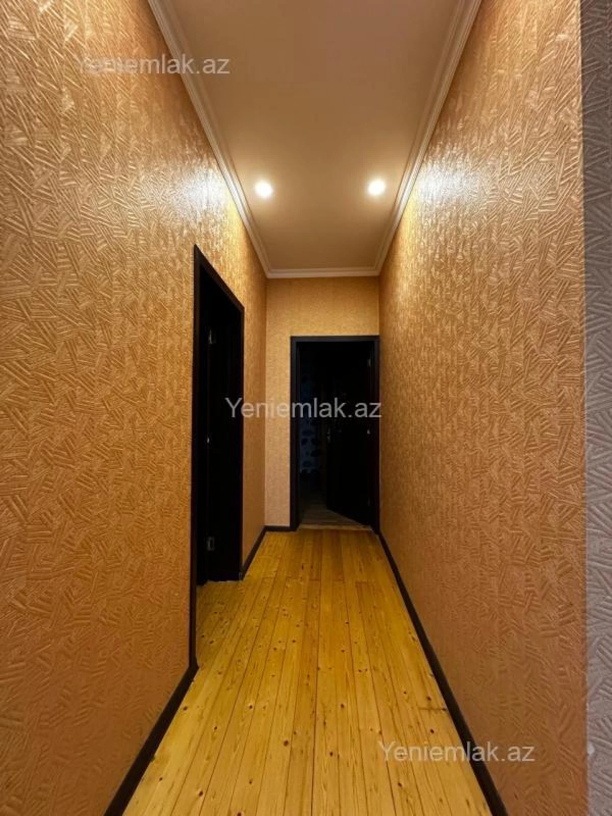 Satılır 6 otaqlı həyət evi 250 m²