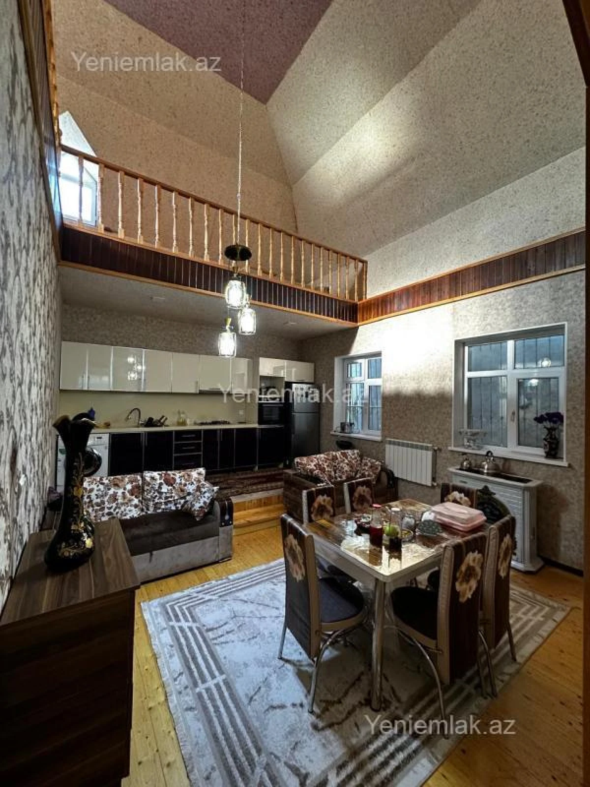 Satılır 6 otaqlı həyət evi 250 m²