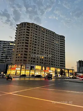 Satılır 4 otaqlı yeni tikili 140 m²