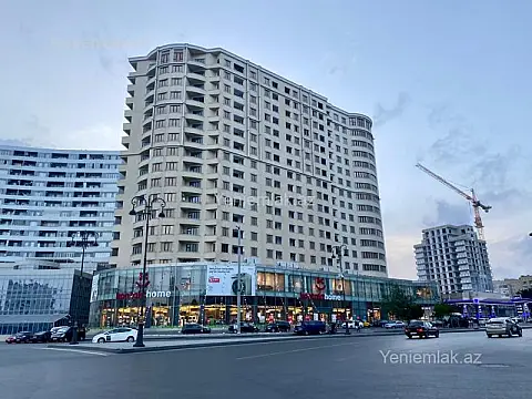 Satılır 4 otaqlı yeni tikili 140 m²