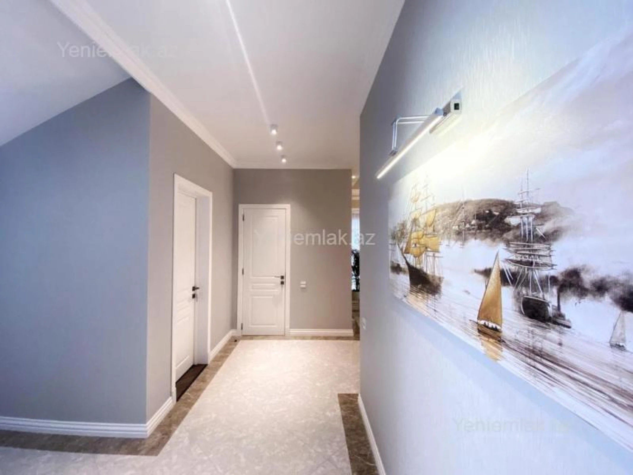 Satılır 6 otaqlı həyət evi 240 m²