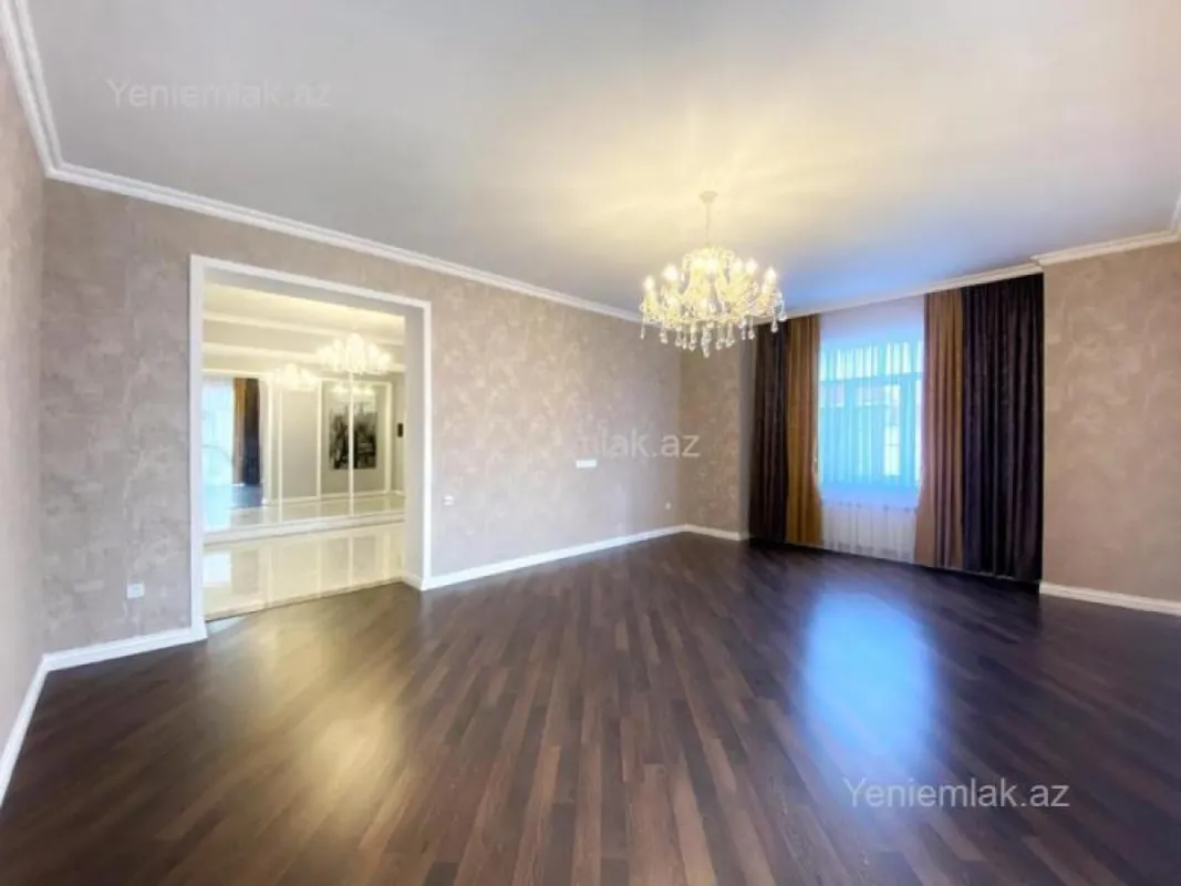 Satılır 6 otaqlı həyət evi 240 m²