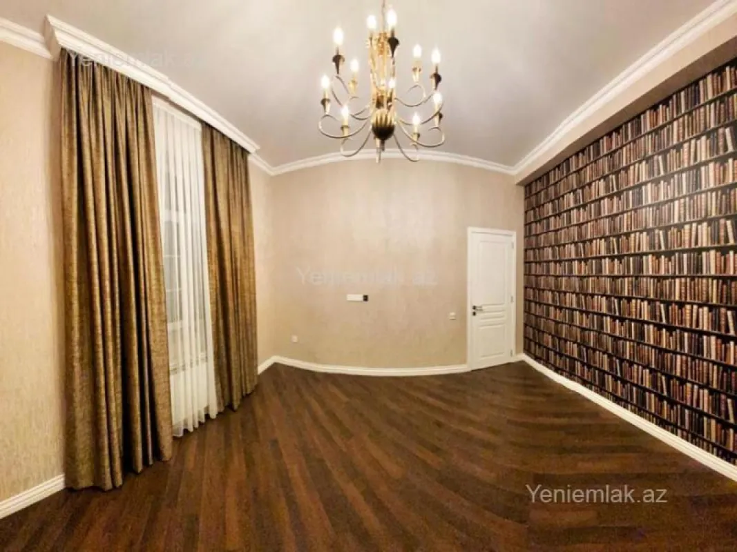 Satılır 6 otaqlı həyət evi 240 m²