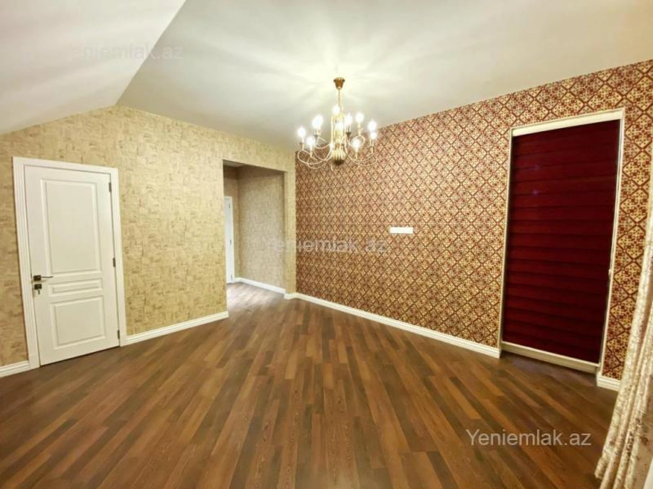 Satılır 6 otaqlı həyət evi 240 m²