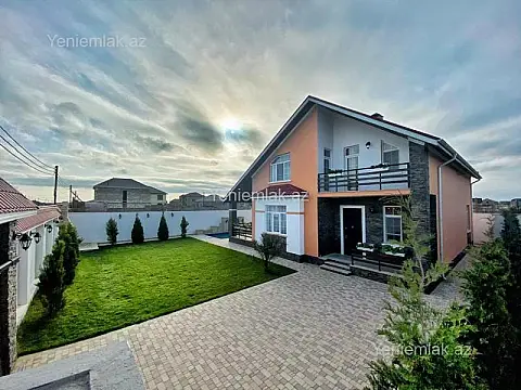 Satılır 6 otaqlı həyət evi 240 m²