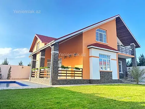 Satılır 6 otaqlı həyət evi 240 m²
