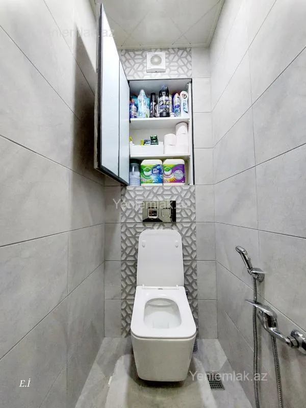 Satılır 3 otaqlı köhnə tikili 72 m²