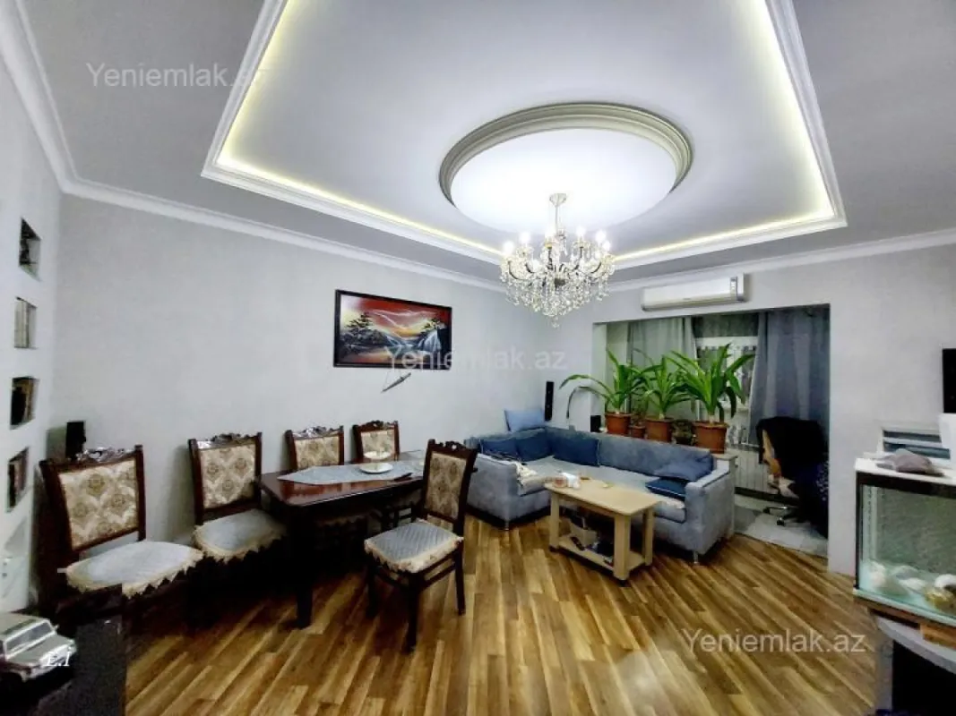 Satılır 3 otaqlı köhnə tikili 72 m²