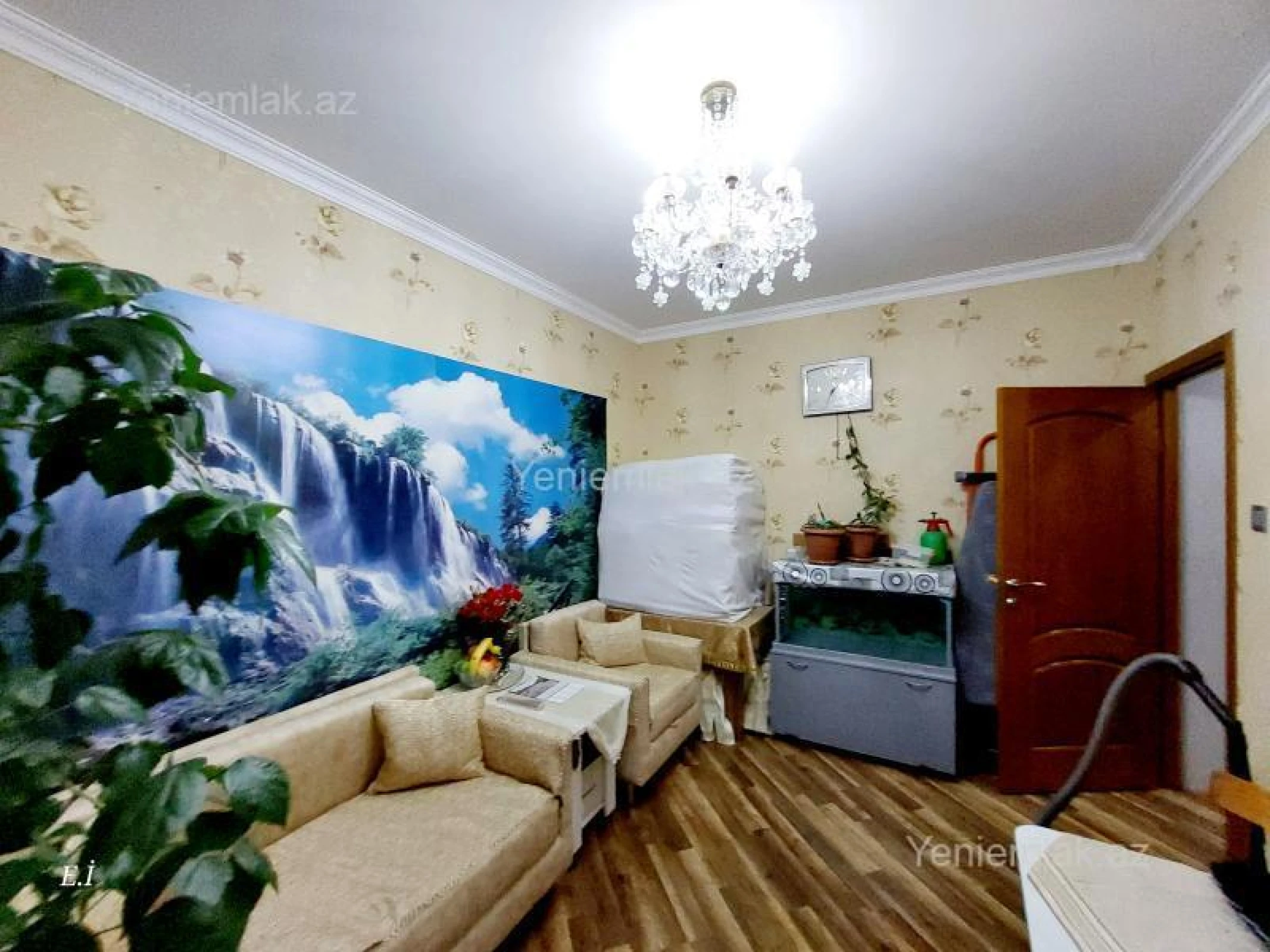 Satılır 3 otaqlı köhnə tikili 72 m²