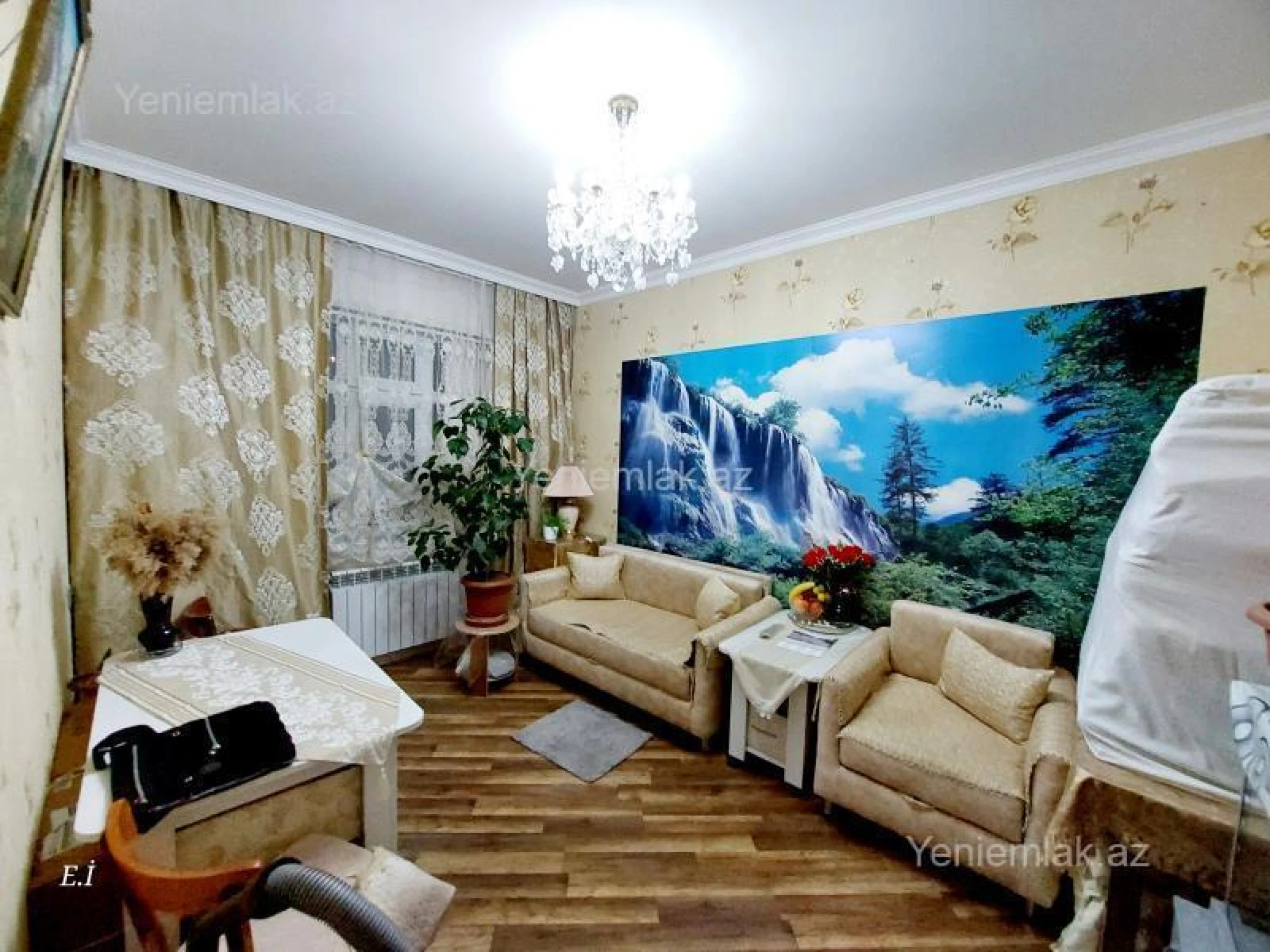 Satılır 3 otaqlı köhnə tikili 72 m²