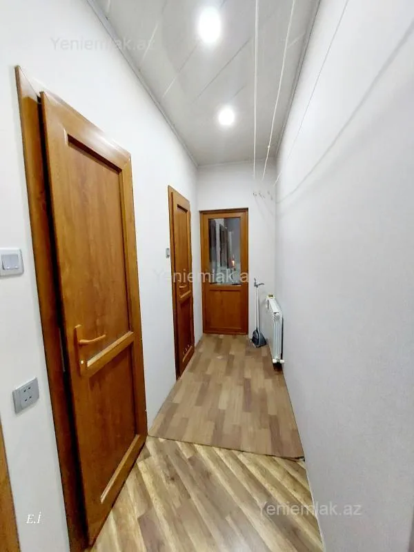 Satılır 3 otaqlı köhnə tikili 72 m²