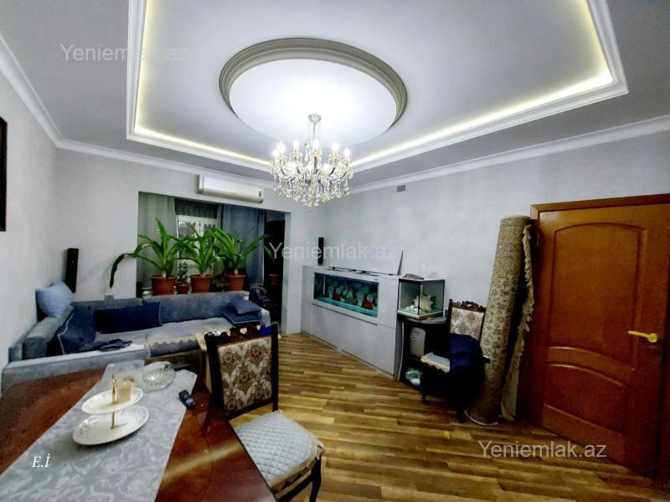 Satılır 3 otaqlı köhnə tikili 72 m²