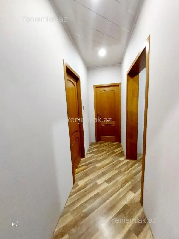 Satılır 3 otaqlı köhnə tikili 72 m²