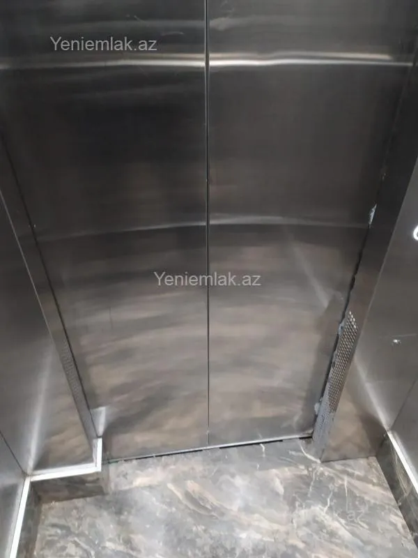 Satılır 3 otaqlı yeni tikili 155 m²