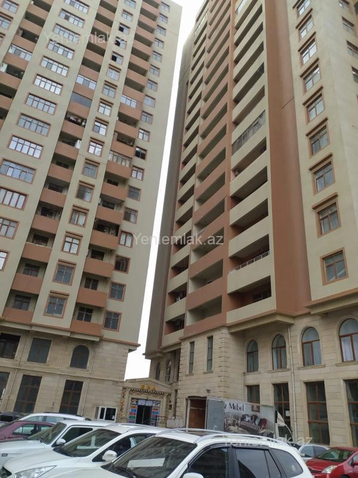 Satılır 3 otaqlı yeni tikili 155 m²