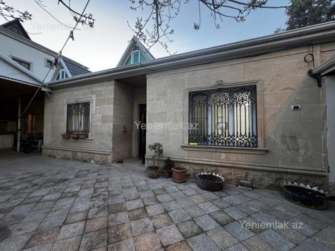 Satılır 3 otaqlı həyət evi 100 m²