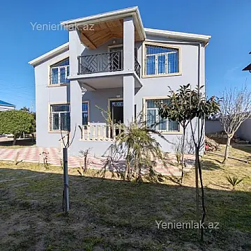 Satılır 6 otaqlı həyət evi 220 m²