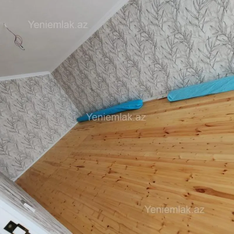 Satılır 6 otaqlı həyət evi 220 m²
