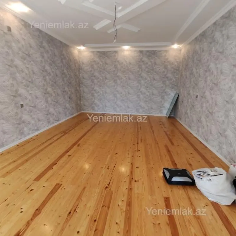 Satılır 6 otaqlı həyət evi 220 m²
