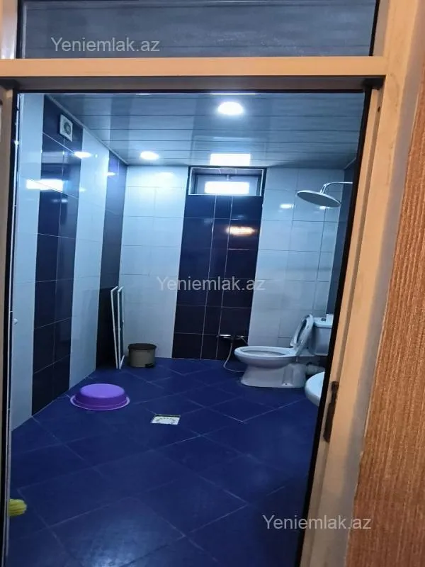 Satılır 16 otaqlı həyət evi 800 m²