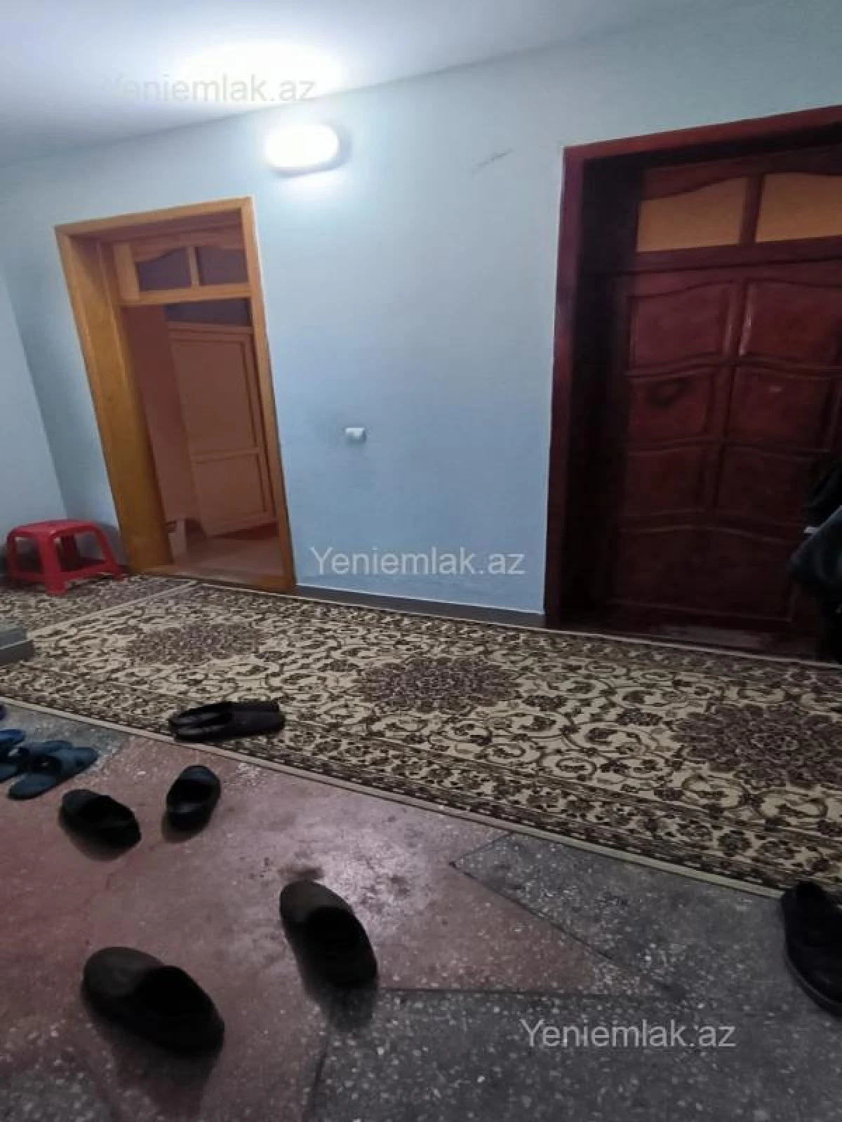 Satılır 16 otaqlı həyət evi 800 m²