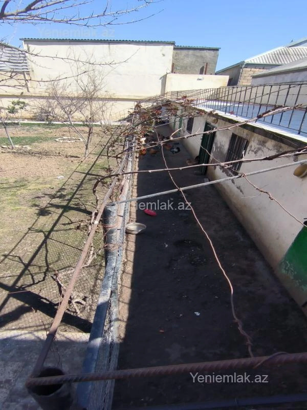 Satılır 16 otaqlı həyət evi 800 m²