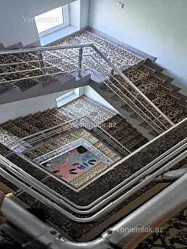 Satılır 16 otaqlı həyət evi 800 m²