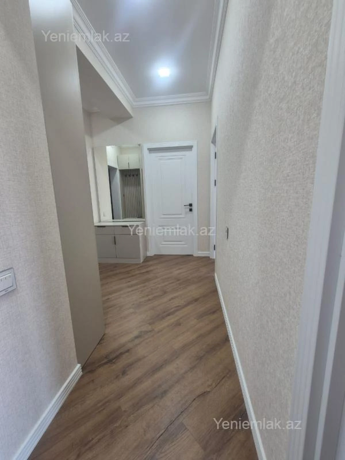 Satılır 2 otaqlı yeni tikili 74 m²