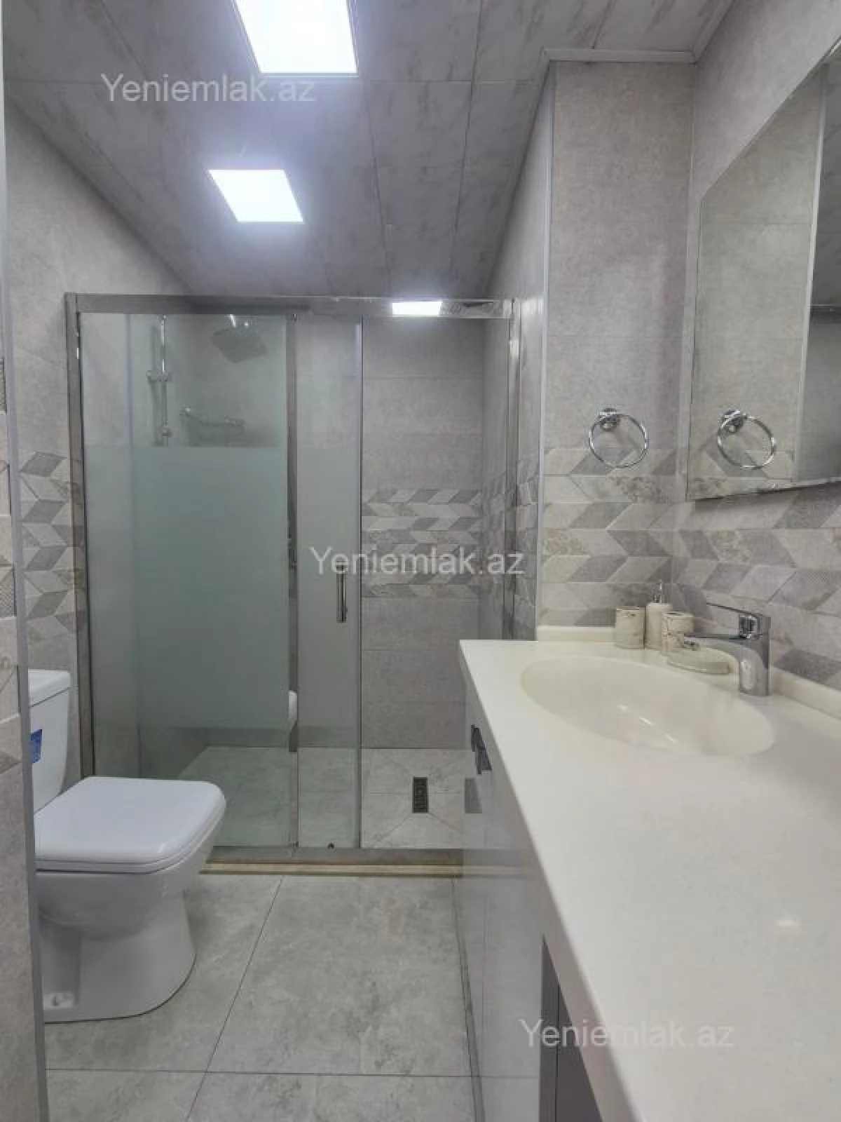 Satılır 2 otaqlı yeni tikili 74 m²