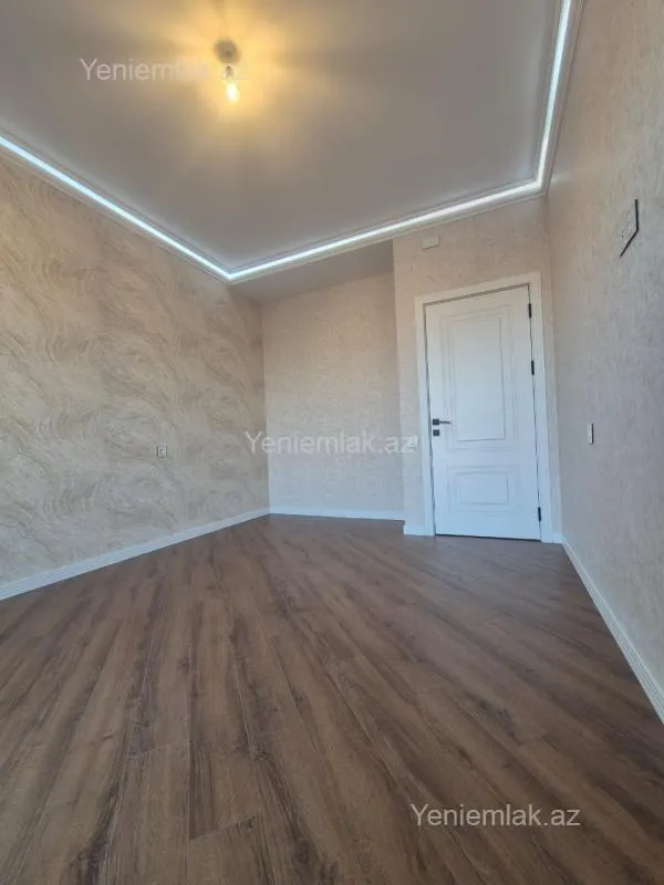 Satılır 2 otaqlı yeni tikili 74 m²