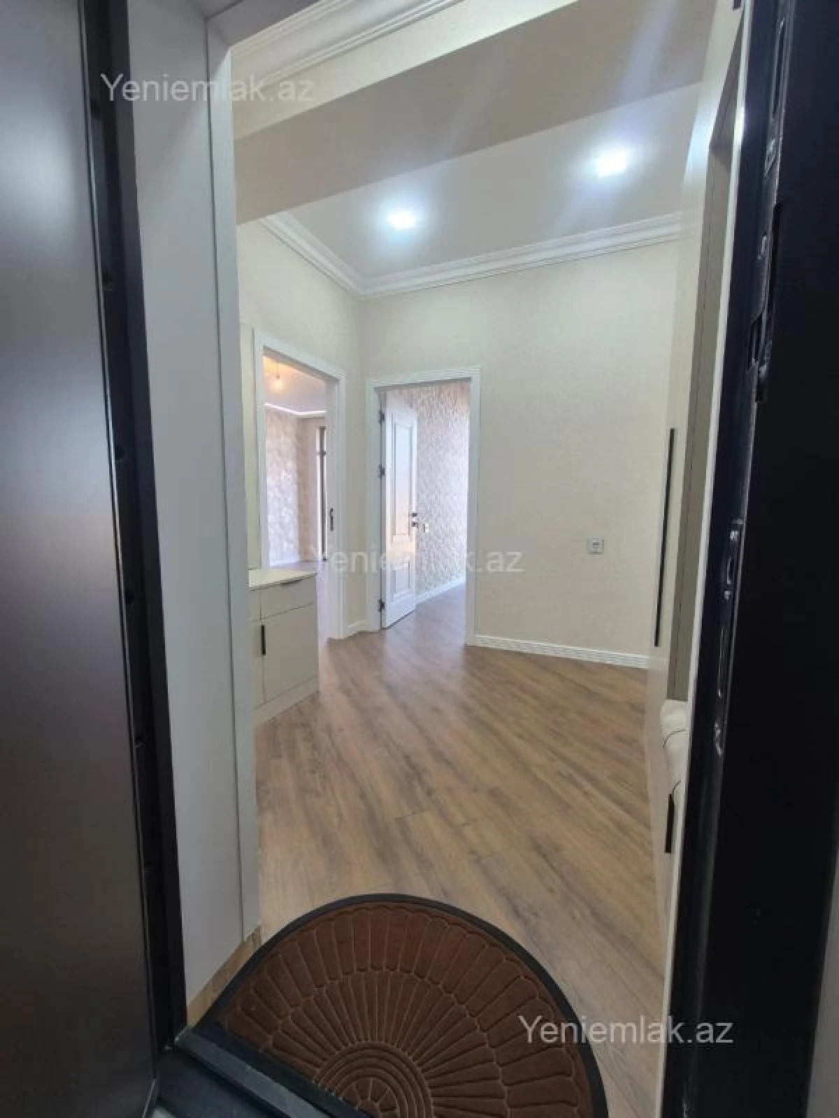 Satılır 2 otaqlı yeni tikili 74 m²