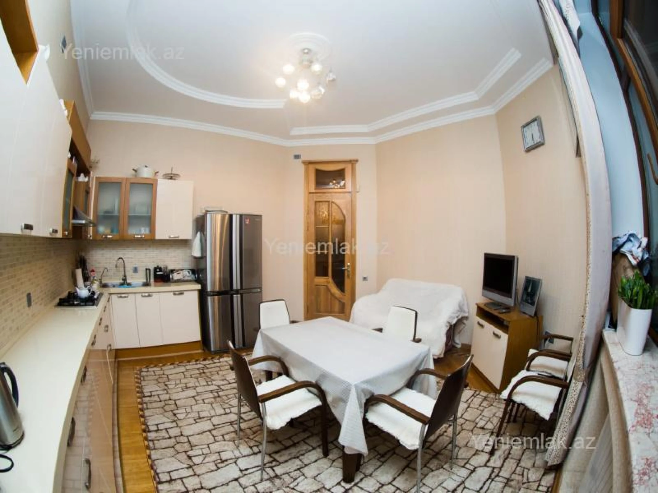 Satılır 7 otaqlı həyət evi 700 m²