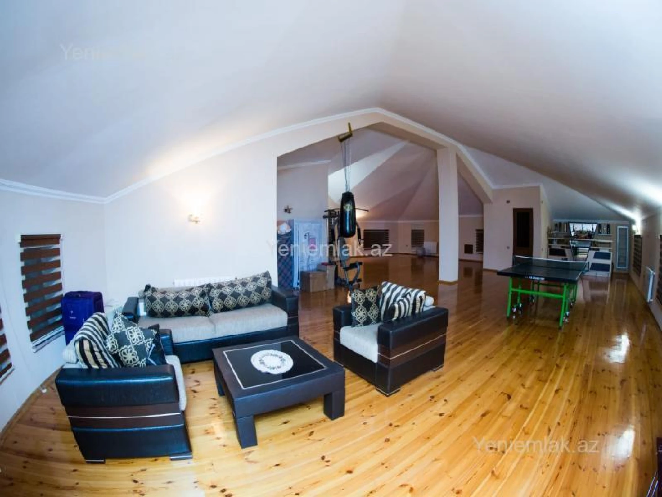 Satılır 7 otaqlı həyət evi 700 m²