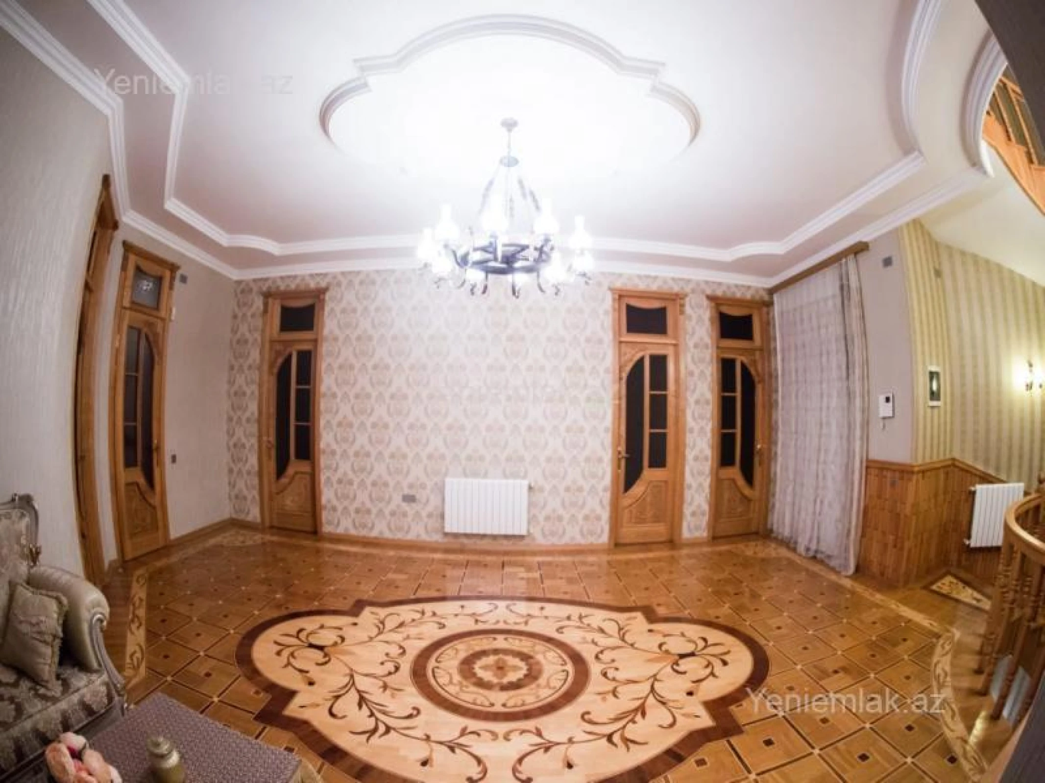 Satılır 7 otaqlı həyət evi 700 m²