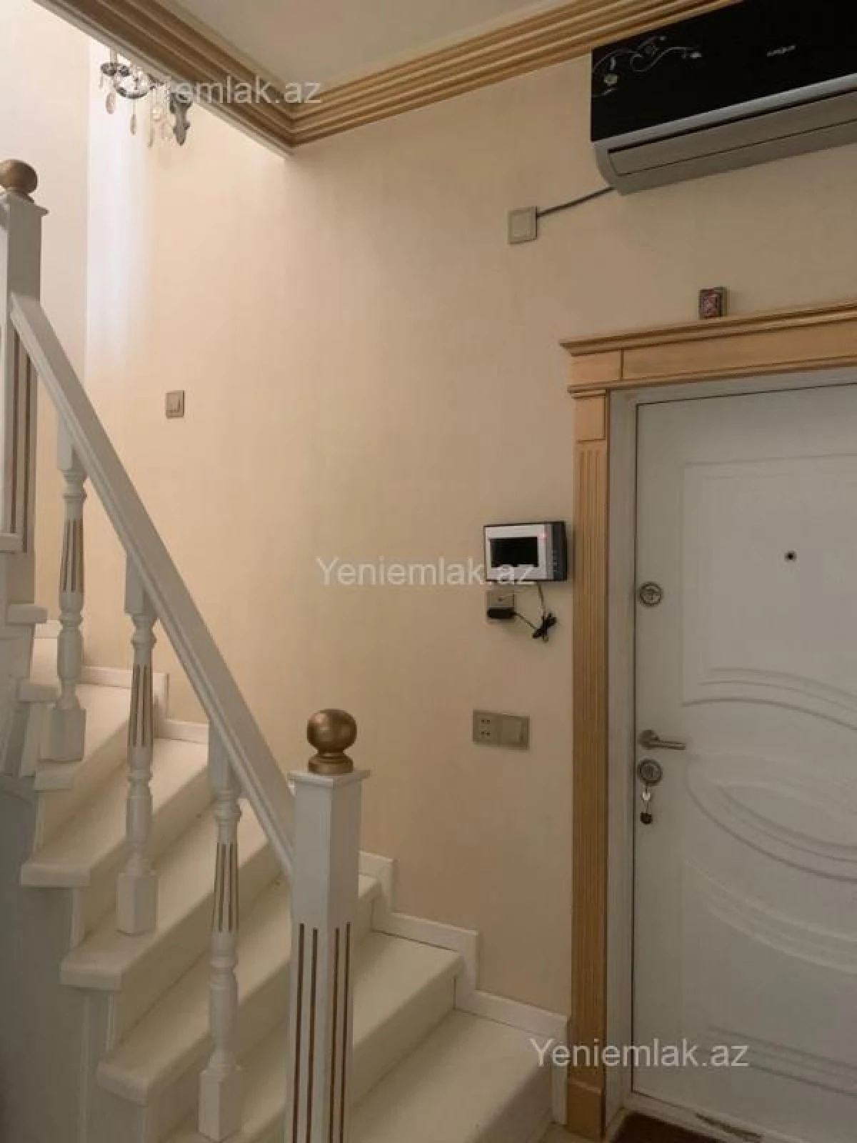 Satılır 5 otaqlı yeni tikili 230 m²