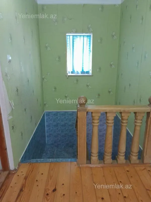 Satılır 5 otaqlı həyət evi 200 m²