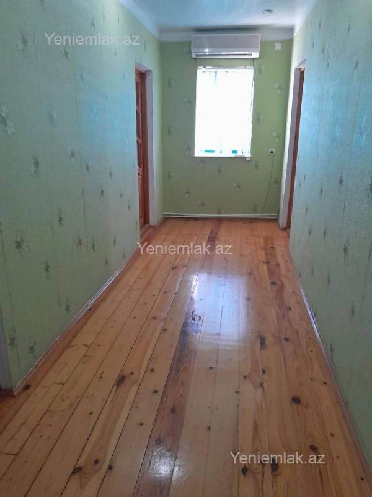 Satılır 5 otaqlı həyət evi 200 m²