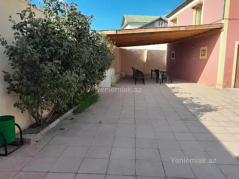 Satılır 5 otaqlı həyət evi 200 m²