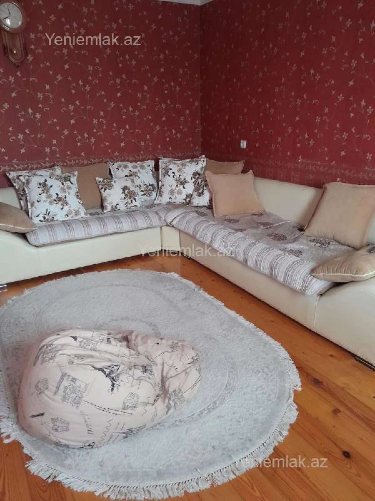 Satılır 5 otaqlı həyət evi 200 m²